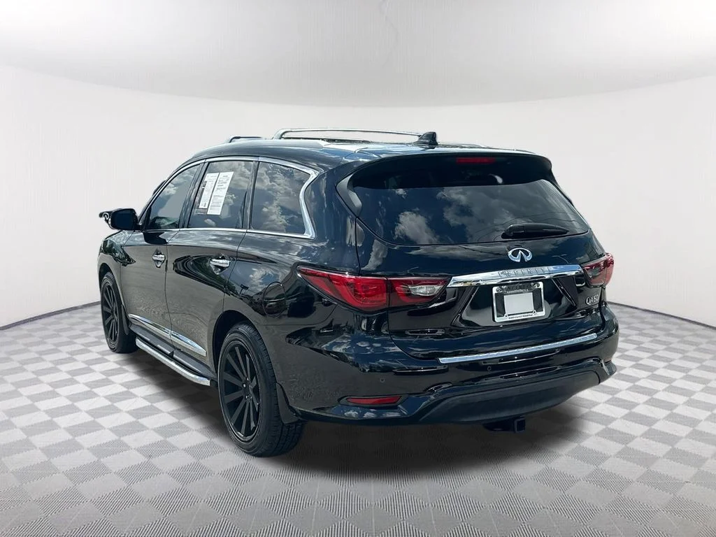 Used 2020 Black INFINITI LUXE image 7