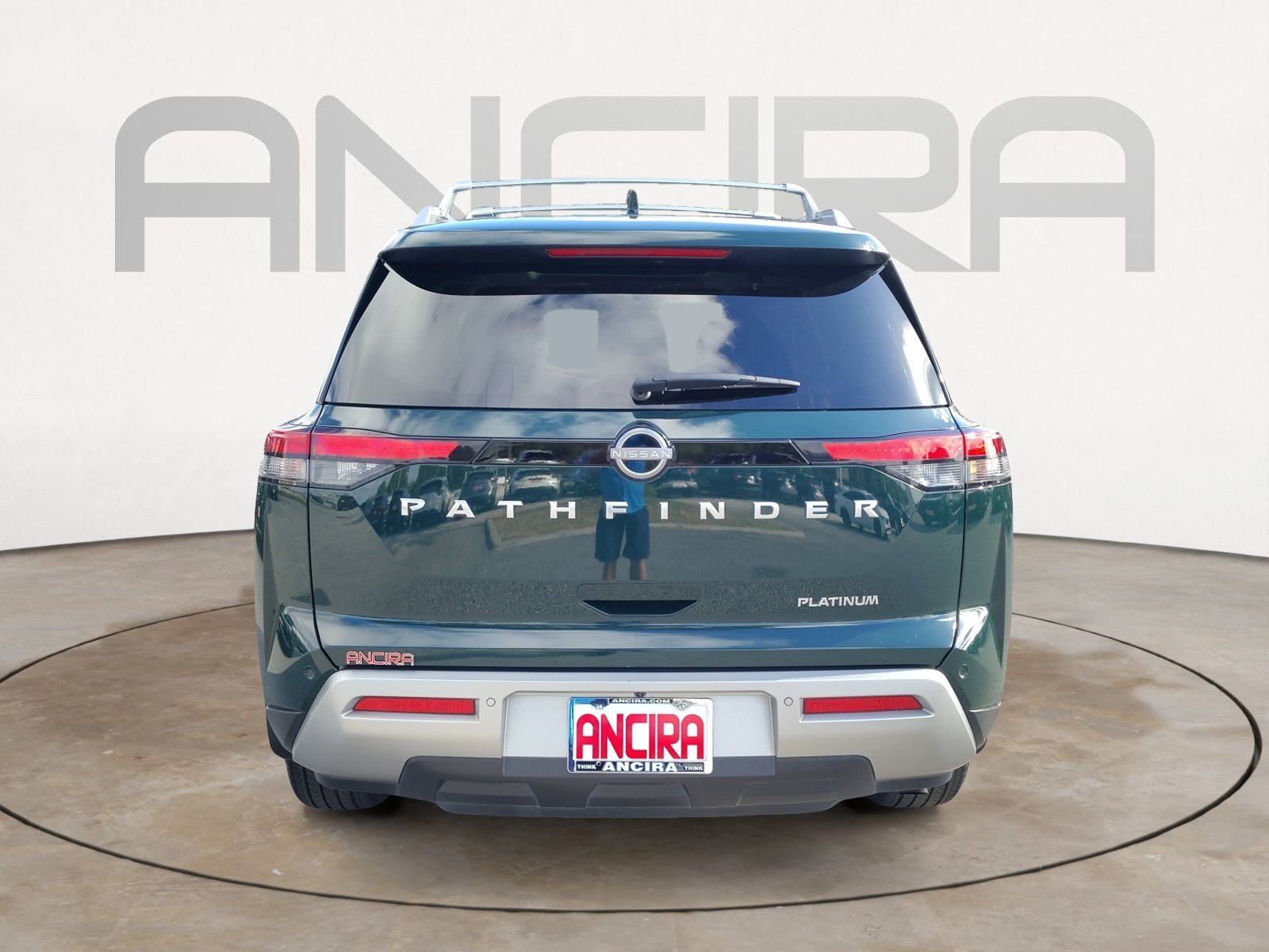 Used 2024 Obsidian Green Pearl Nissan Platinum image 9