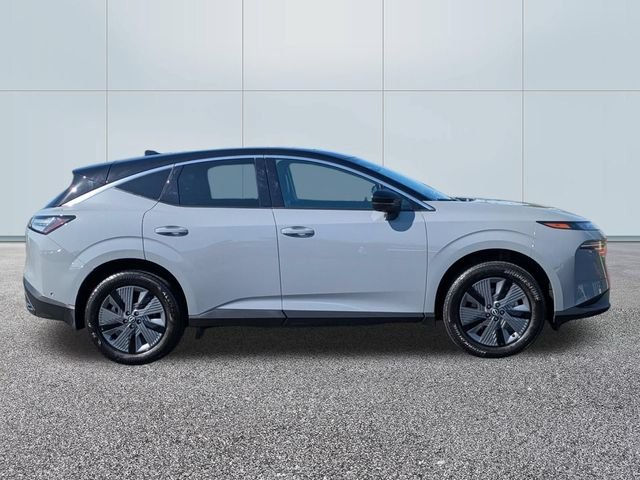 Used 2025 Boulder Gray Nissan SL image 4