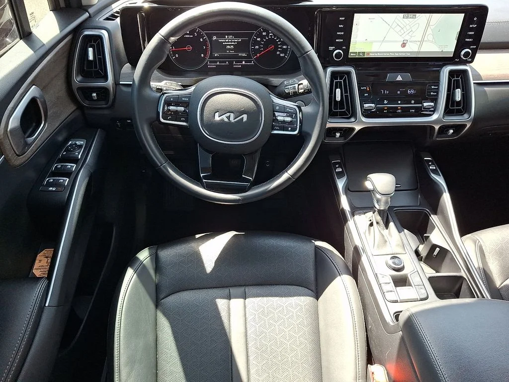 Certified Used 2023 Wolf Gray Kia X-Line EX image 11