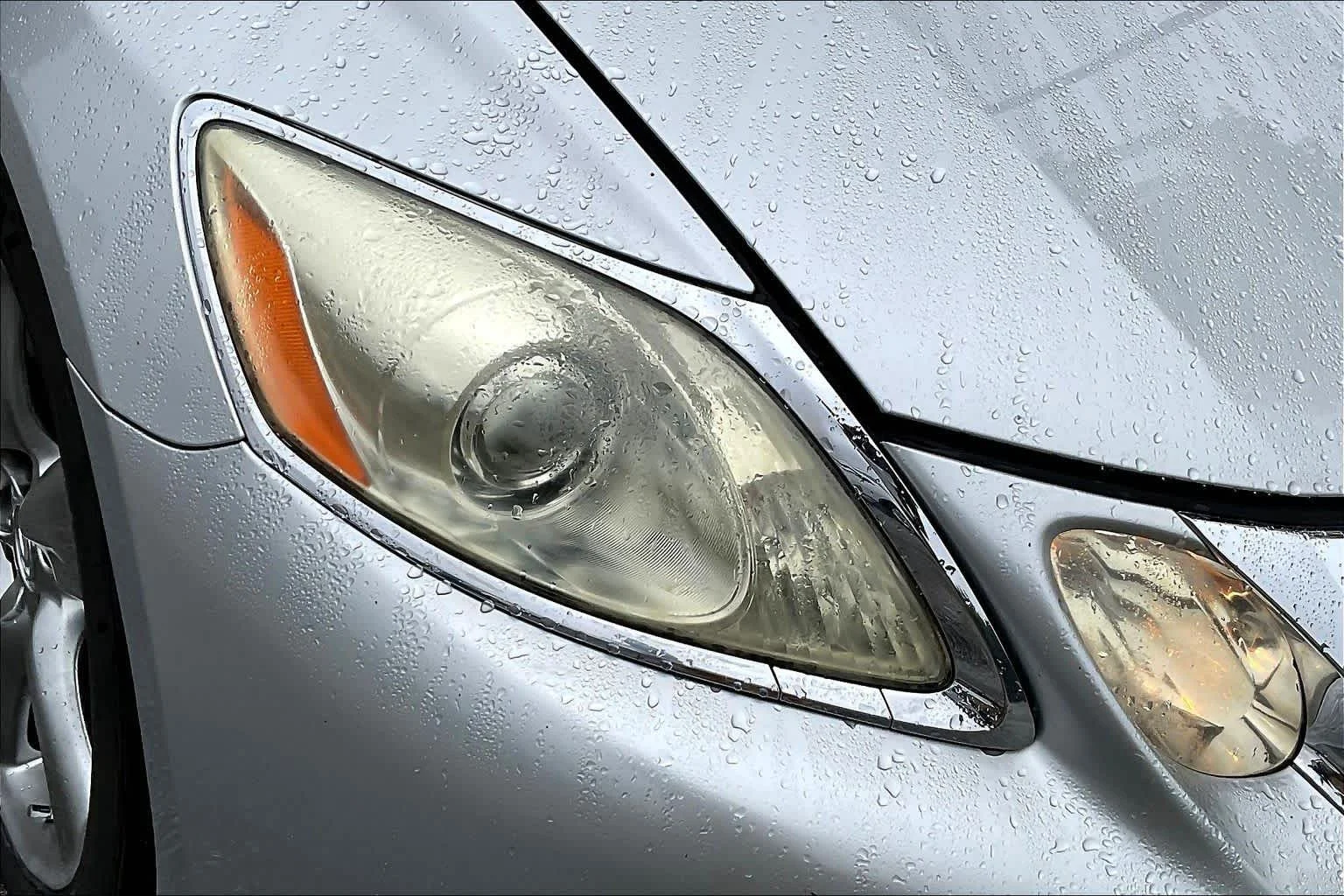 Used 2008 Mercury Metallic Lexus  image 27