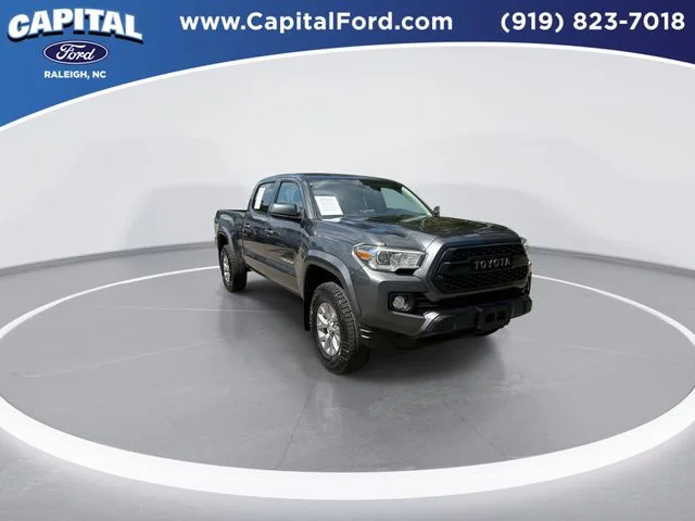 Used 2016 Gray Toyota SR5 image 2