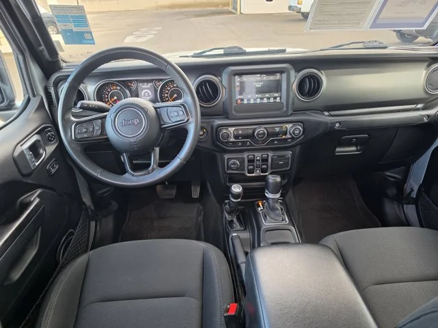 Used 2023 Silver Jeep Sport S image 18