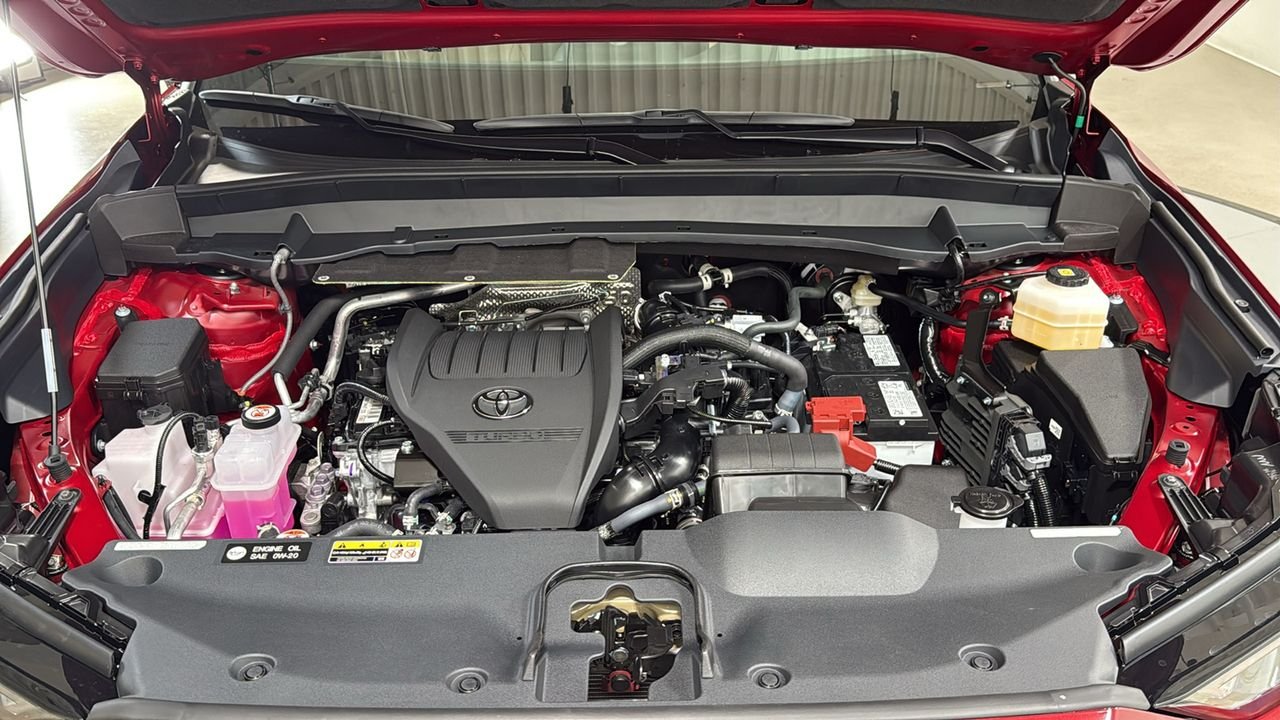 New 2026 Ruby Flare Pearl <sup>1</sup> Toyota  Platinum image 26