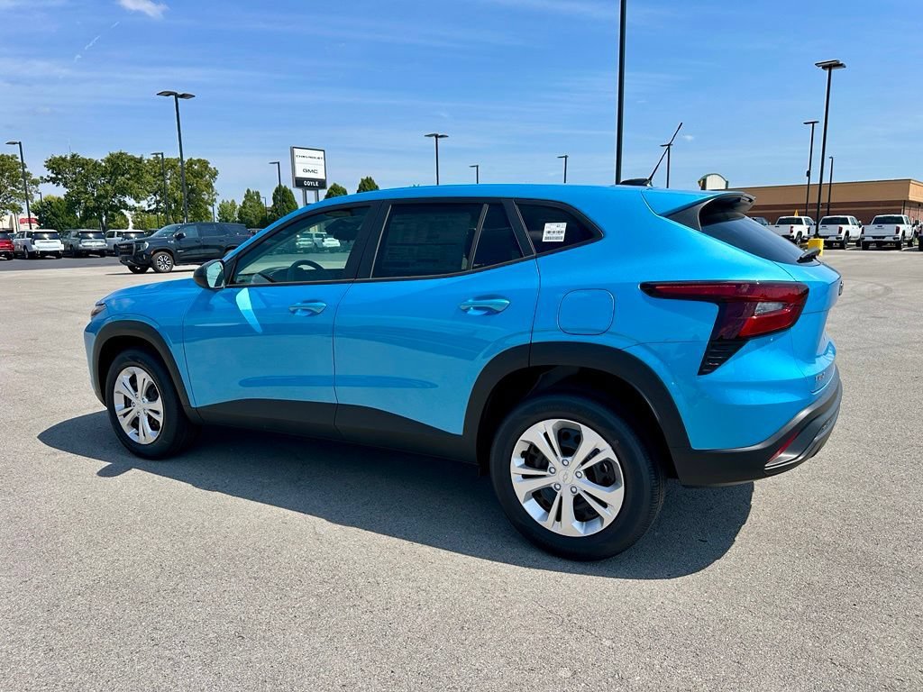 2026 Chevrolet Trax LS - Photo 6