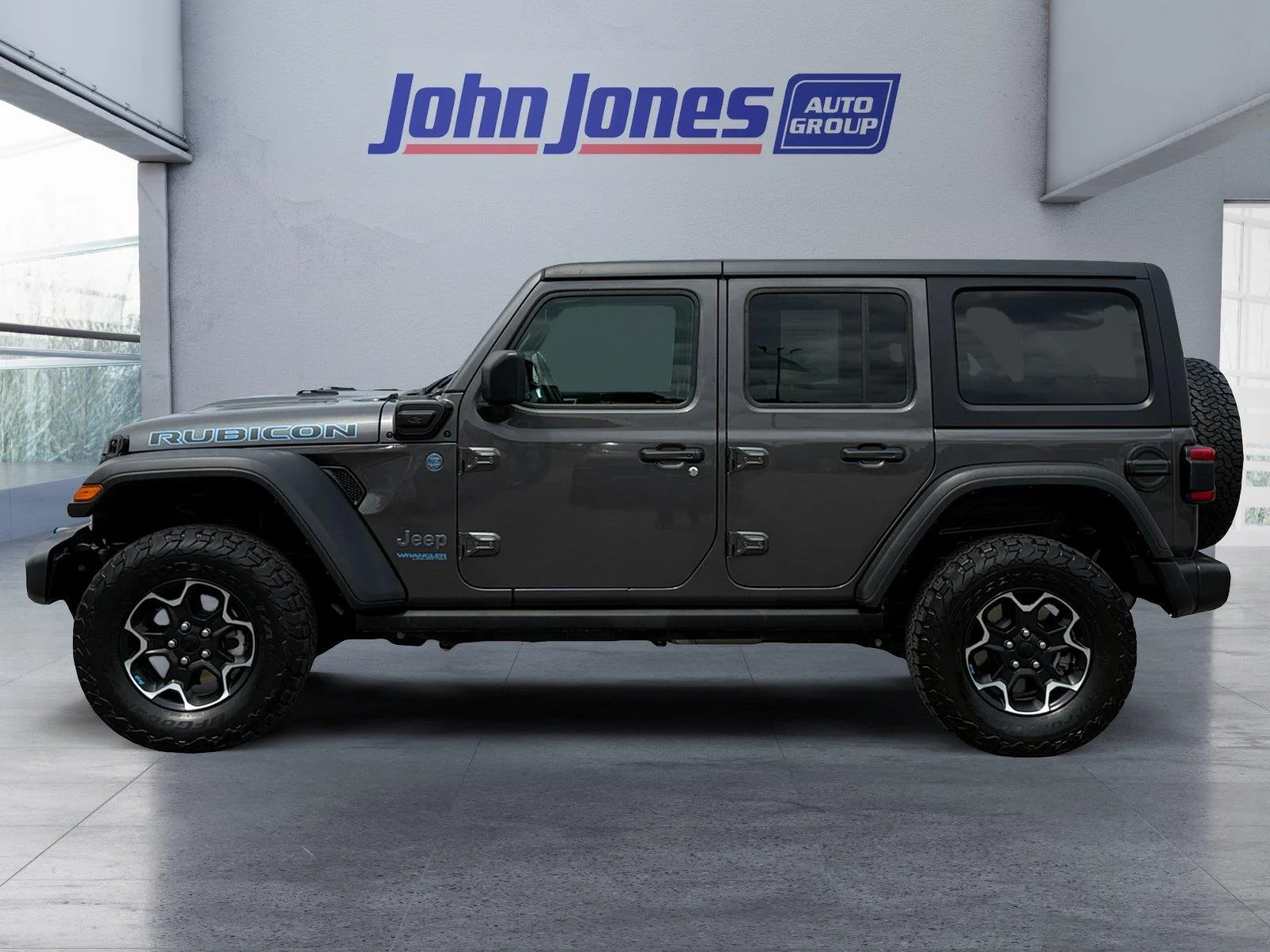 Used 2022 Granite Crystal Metallic Clearcoat Jeep Unlimited Rubicon image 2