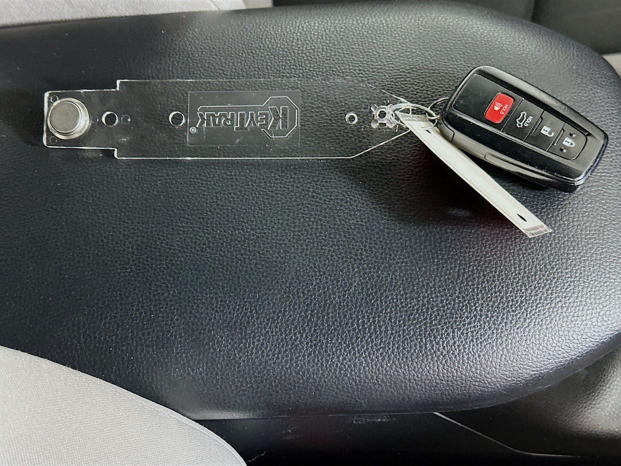 Used 2024 Midnight Black Metallic Toyota Hybrid XLE image 33