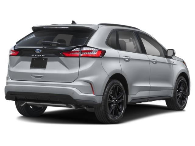 Used 2024 Iconic Silver Metallic Ford ST-Line image 2