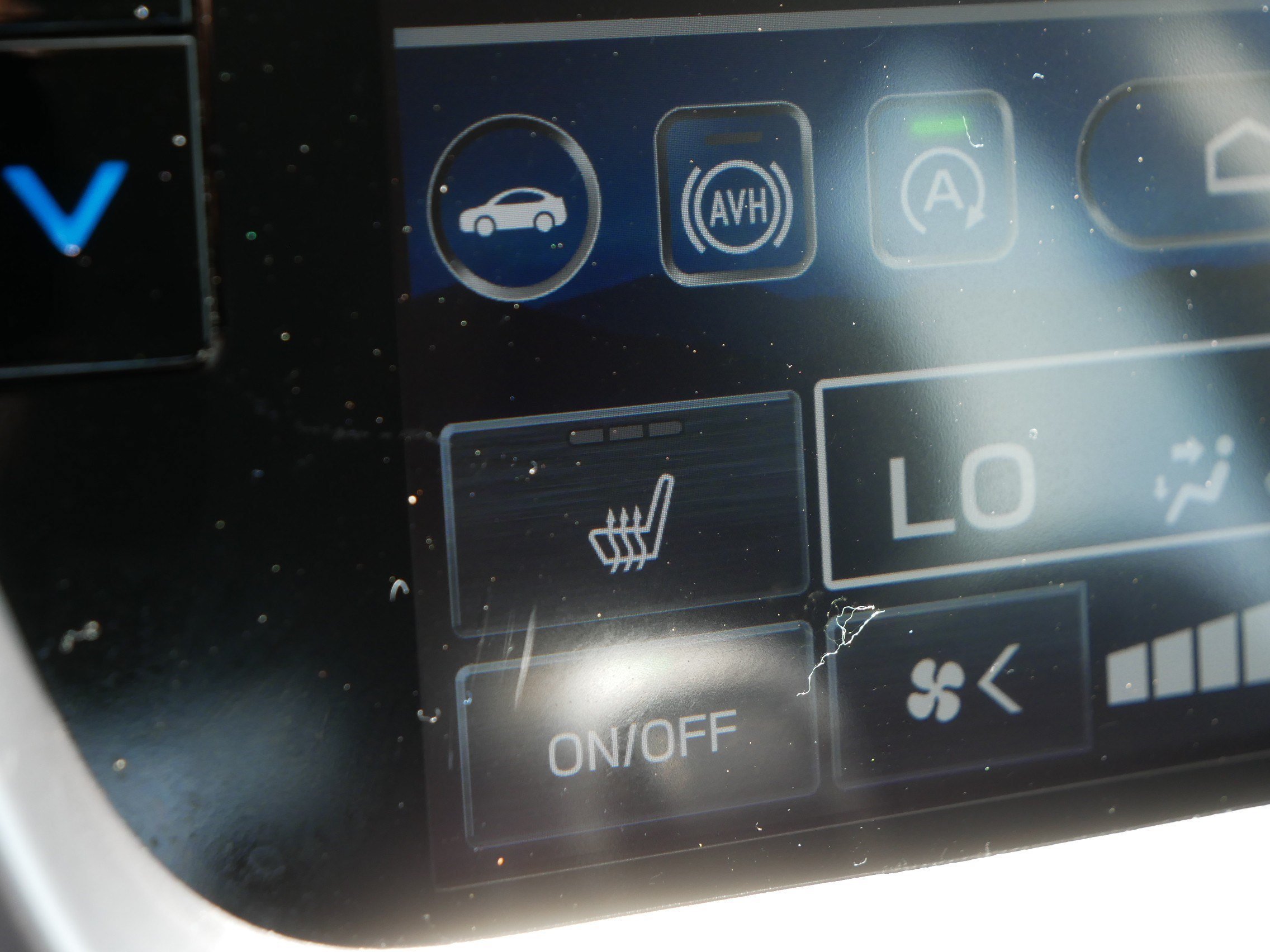 Used 2025 Cosmic Blue Pearl Subaru Premium image 28