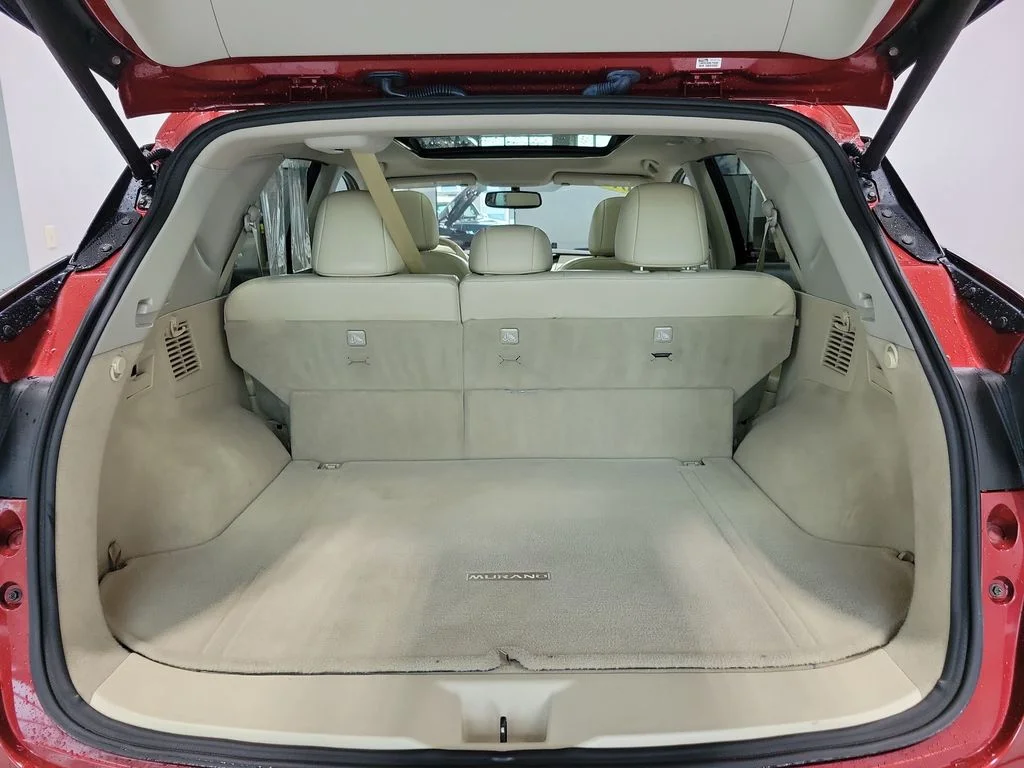 Used 2015 Red Nissan Platinum image 15