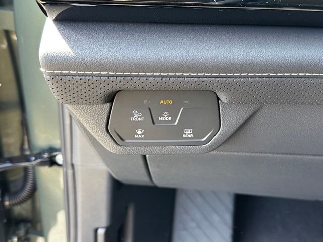 New 2026 Avocado Green Pearl Volkswagen 2.0T SE w/Technology image 20