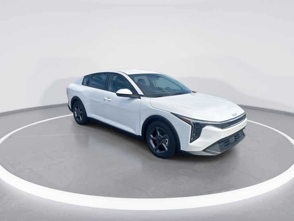 Used 2026 White Kia LXS image 2