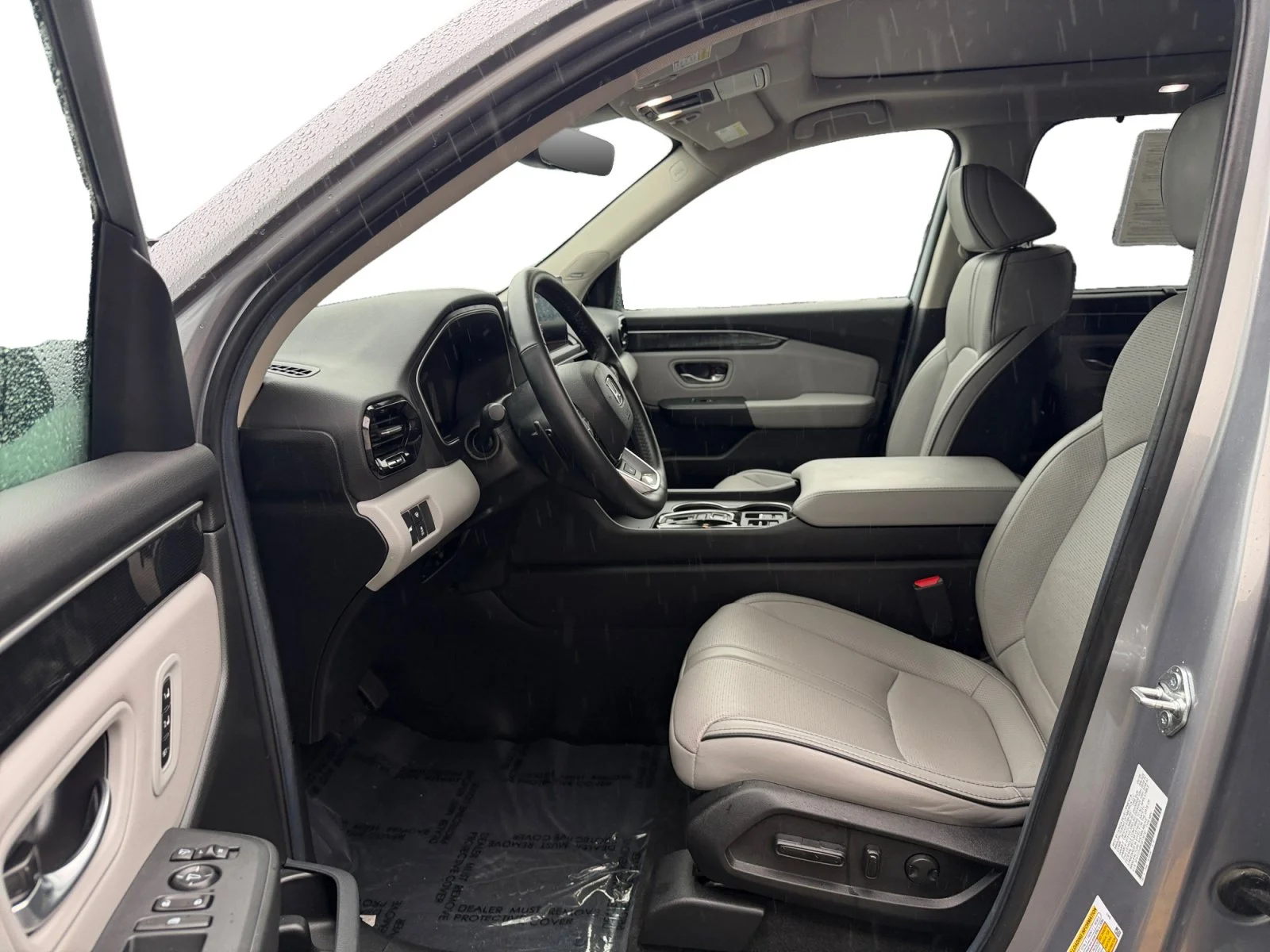 Used 2025 Silver Honda Elite image 8