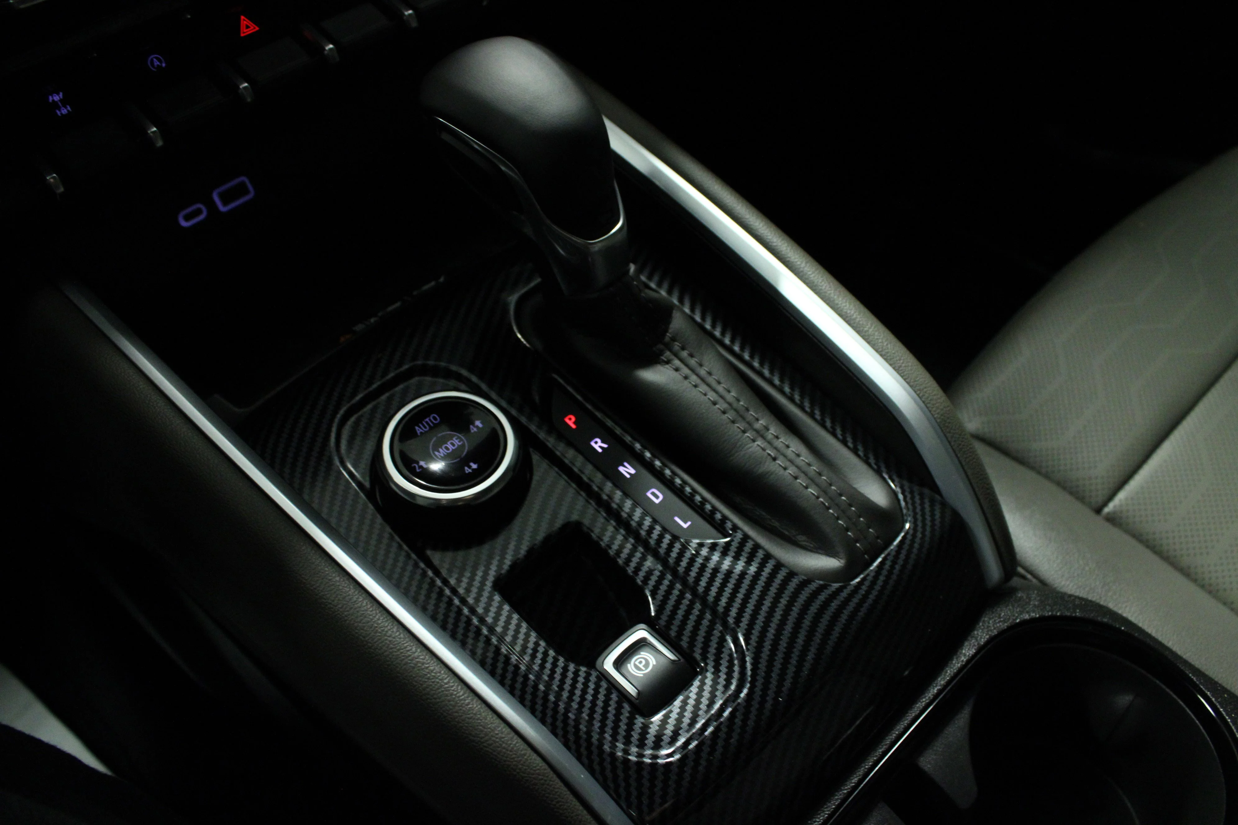 Used 2025 Summit White Chevrolet ZR2 image 23