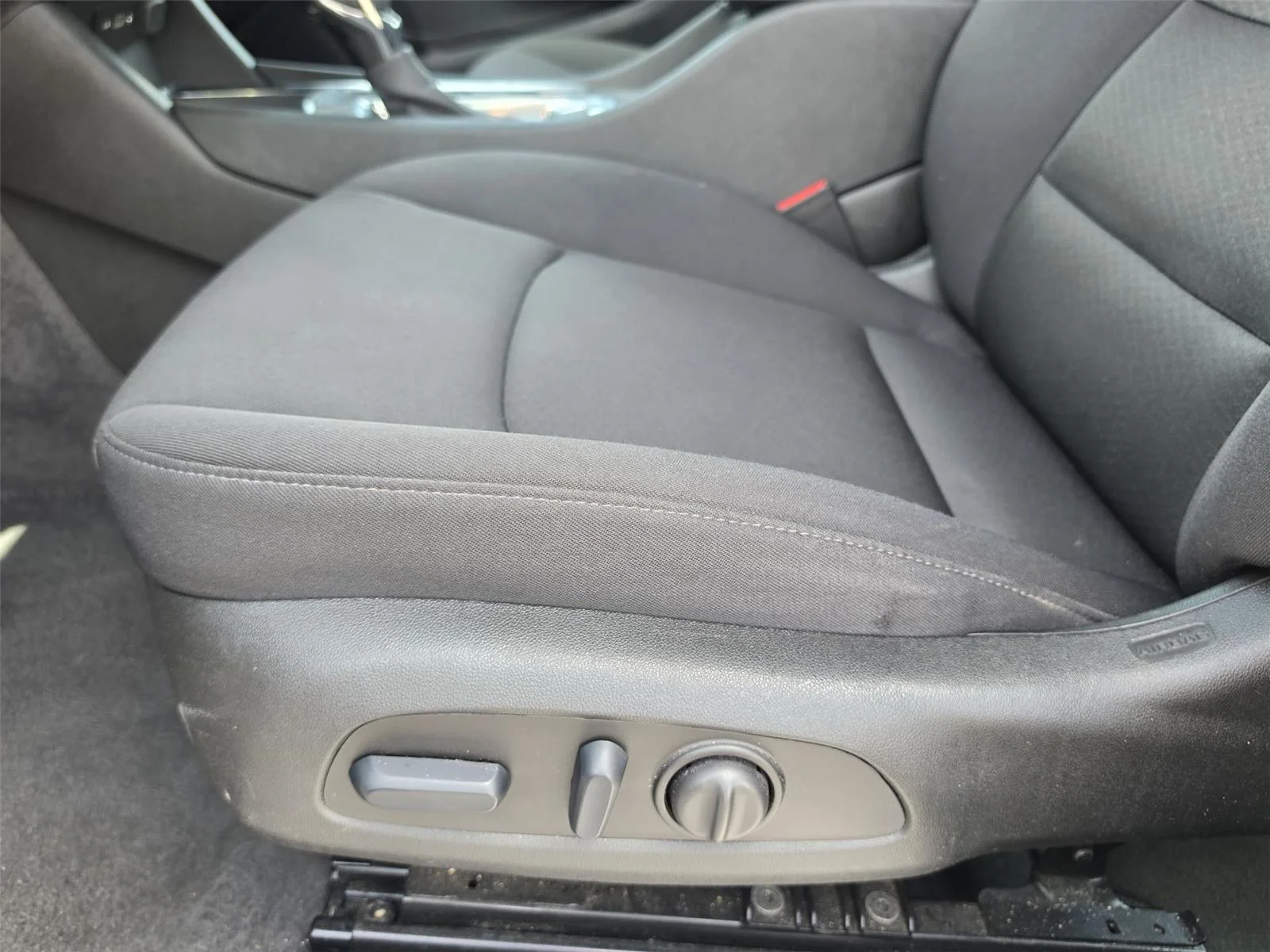Used 2024 Mineral Gray Metallic Chevrolet LT image 17