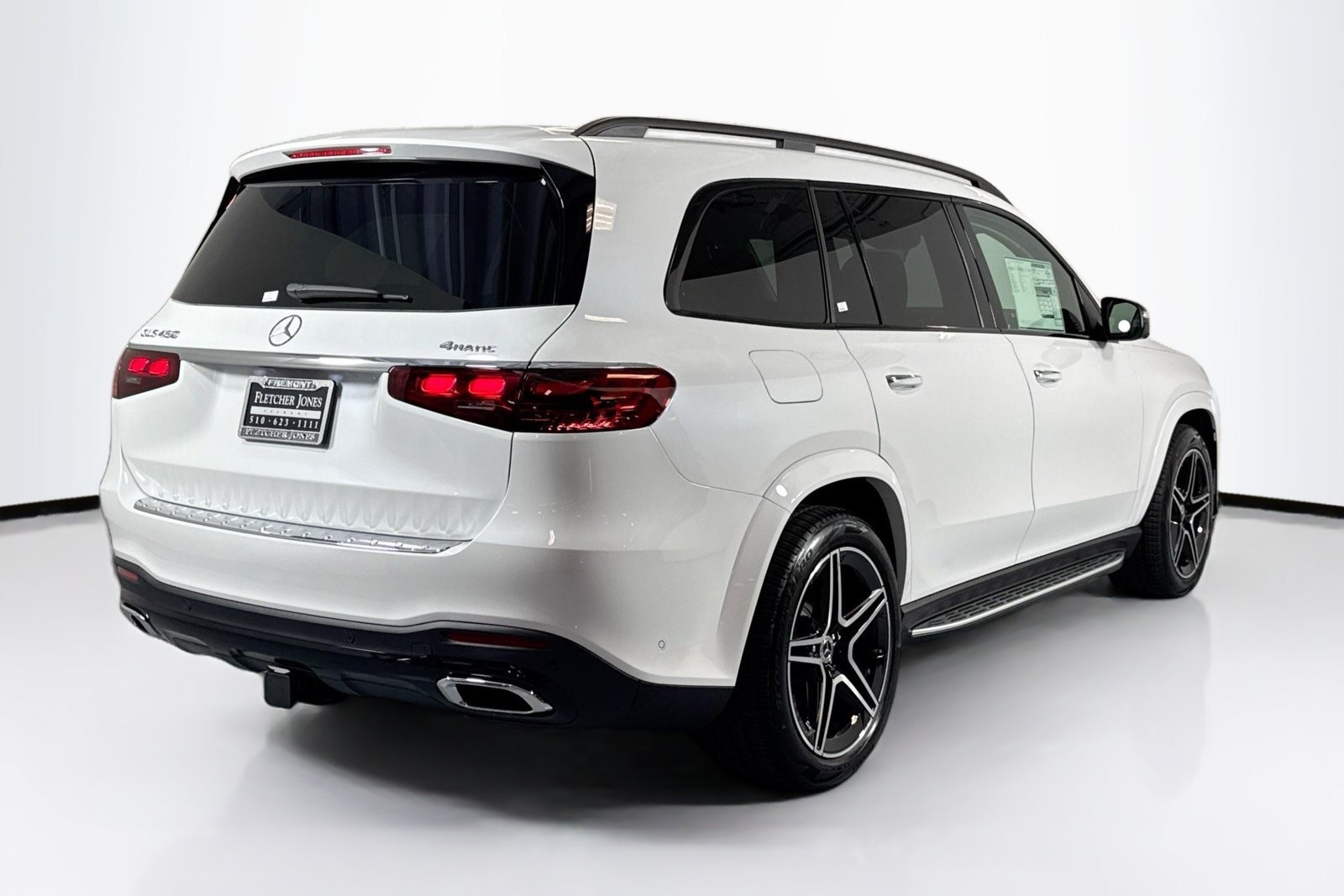 New 2026 MANUFAKTUR Moonlight White Metallic Mercedes-Benz GLS 450 image 5