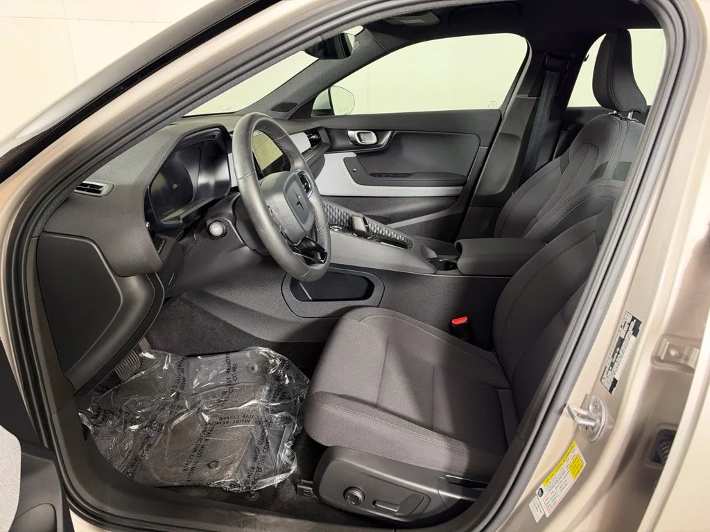 Used 2024 Gray Polestar Long Range Dual Motor image 25