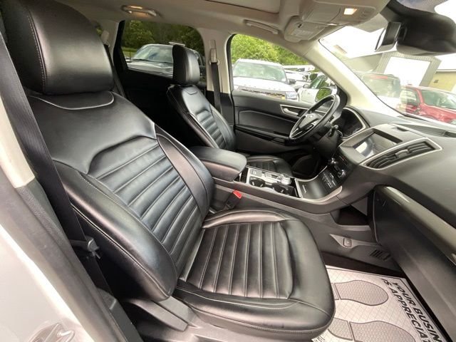Used 2020 White Ford SEL image 23