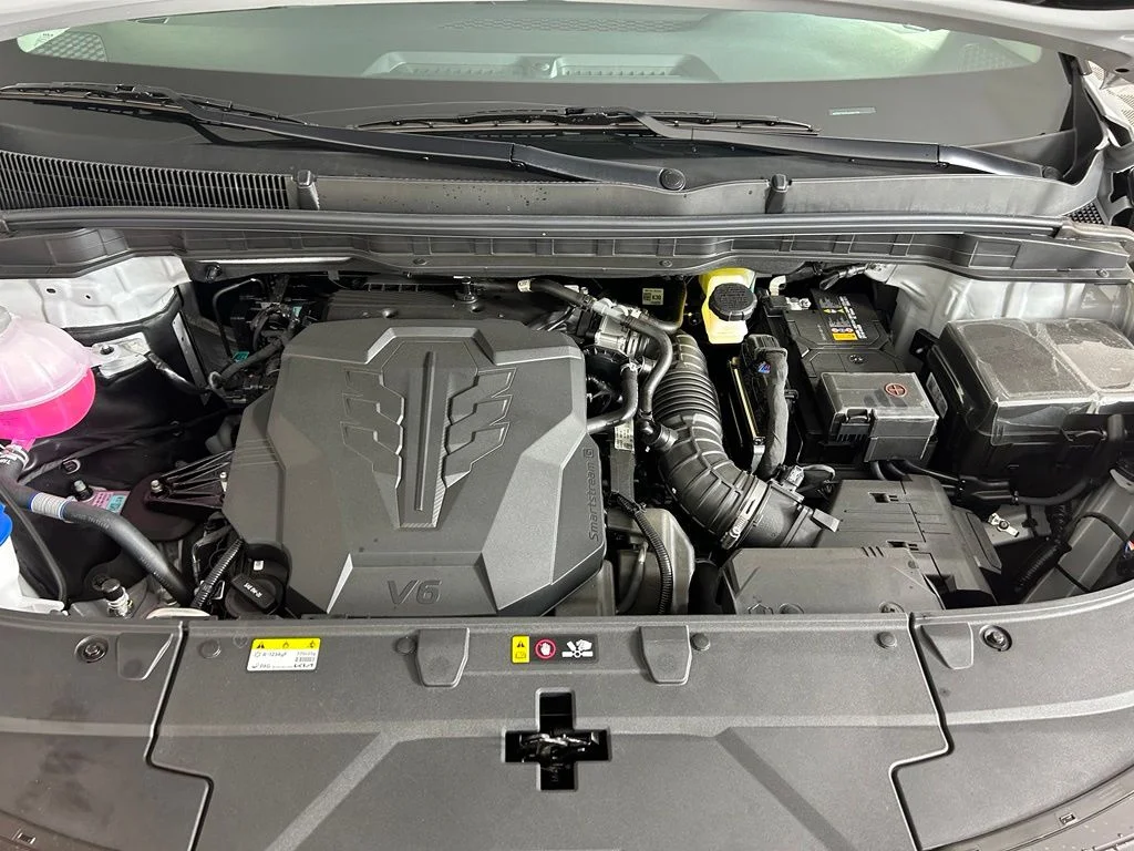 New 2027 Ceramic Silver Kia EX image 23