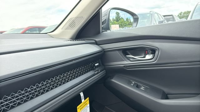 New 2026 Platinum White Pearl Honda SE image 19