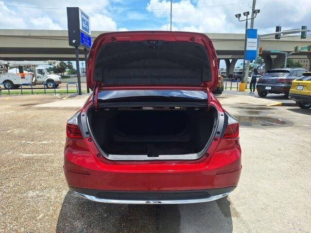 Used 2022 Radiant Red Metallic Honda Touring image 27