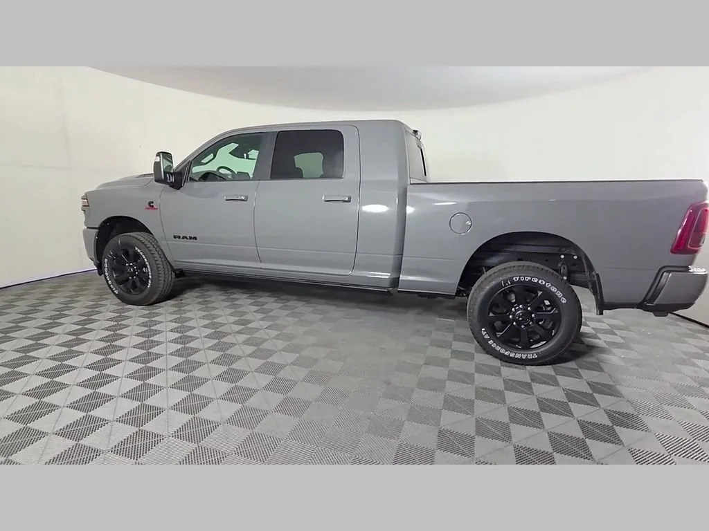 New 2026 Ceramic Gray Clear-Coat Exterior Paint RAM Laramie image 32