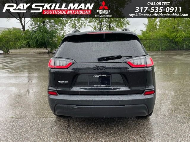 Used 2023 Black Jeep Altitude image 6