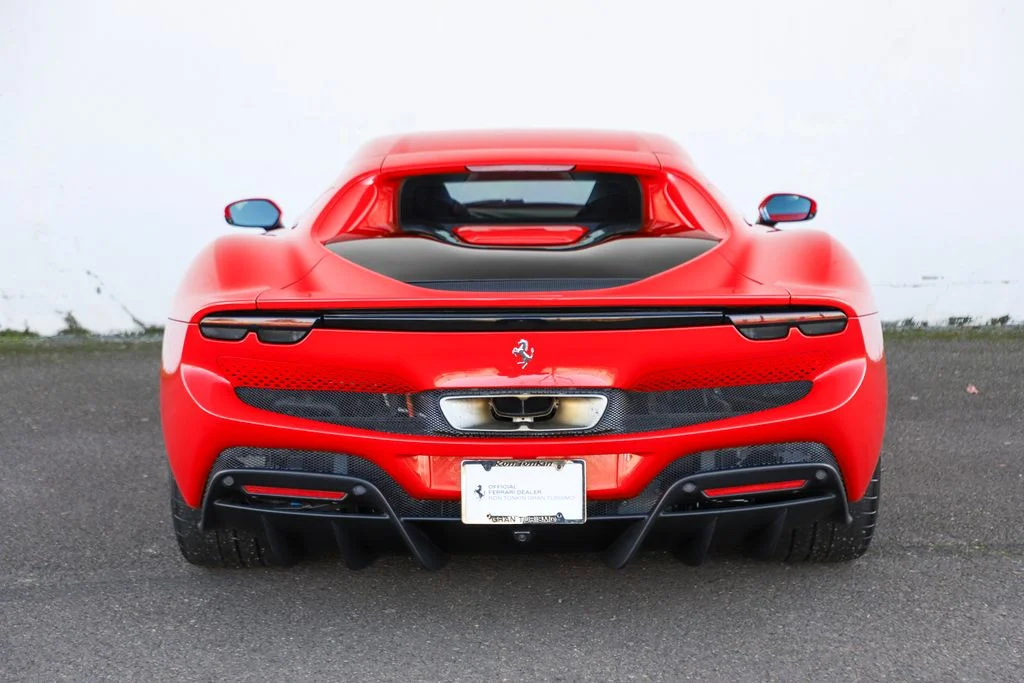 2023 Ferrari 296 Base - Photo 17