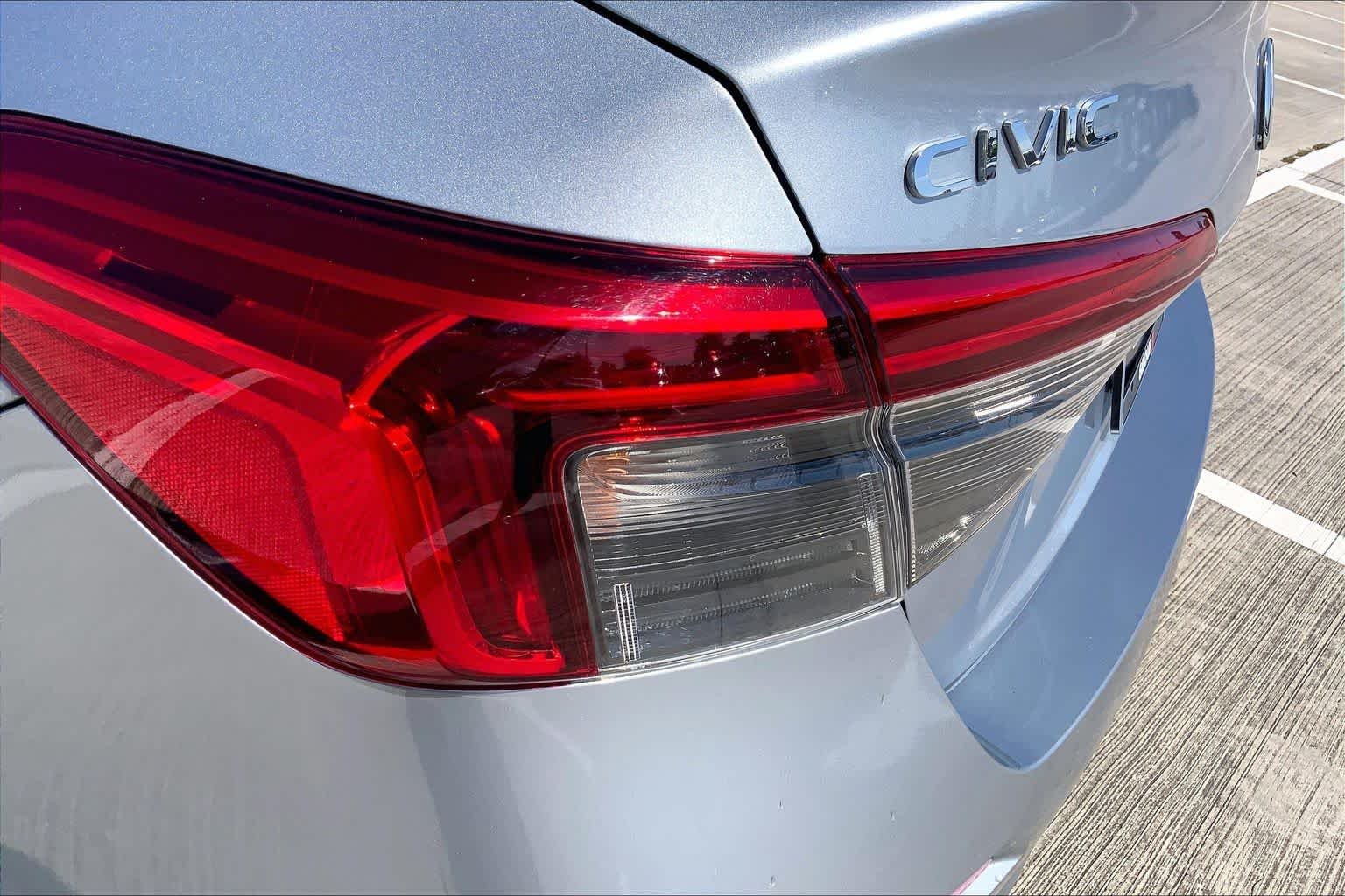 Used 2024 Lunar Silver Metallic Honda Sport image 27
