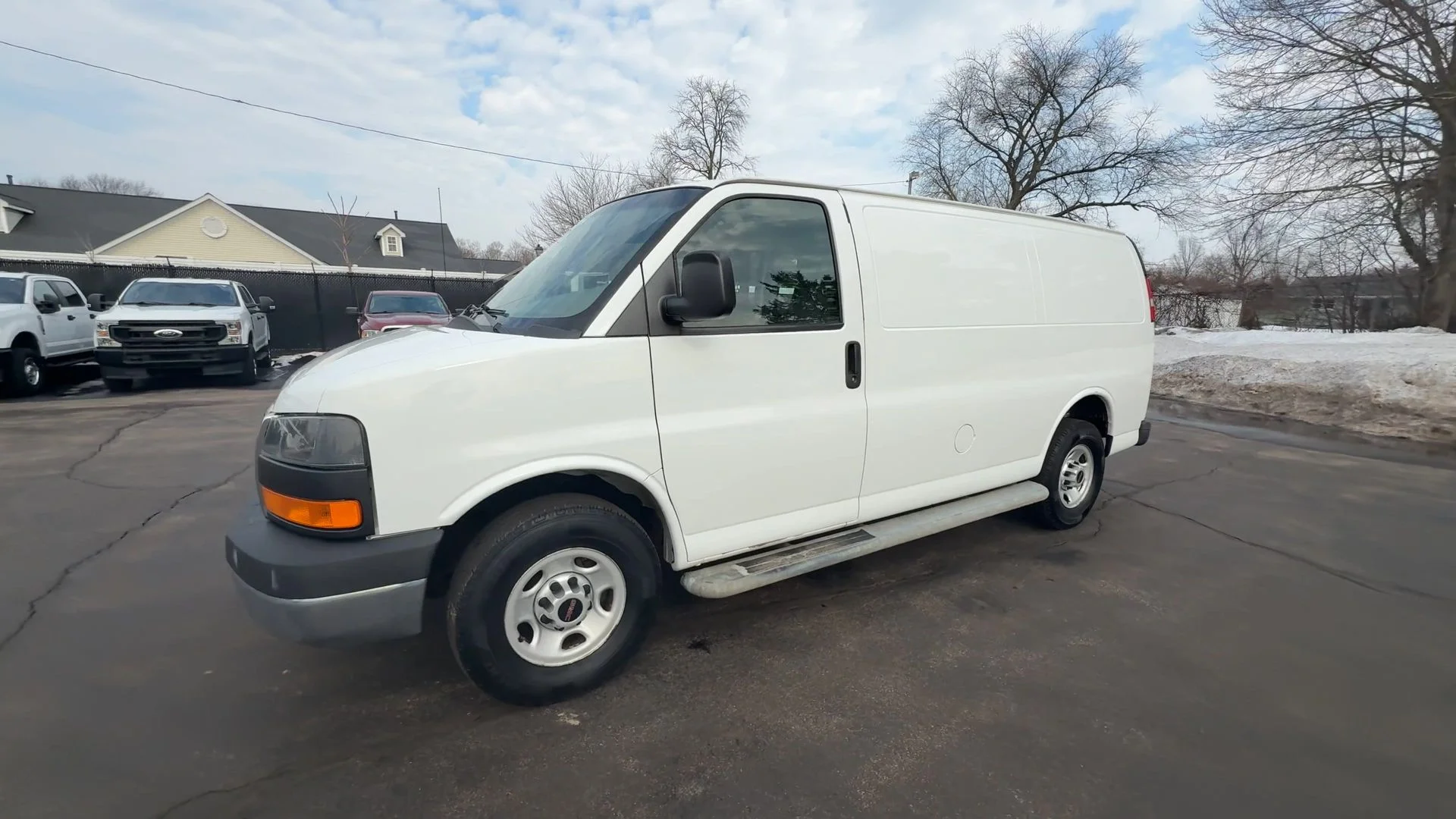 Used 2016 SUMMIT WHITE GMC Work Van image 4
