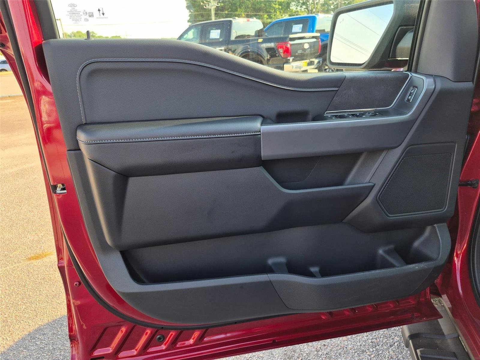 New 2026 Ruby Red Metallic Tinted Clearcoat Ford XLT image 11
