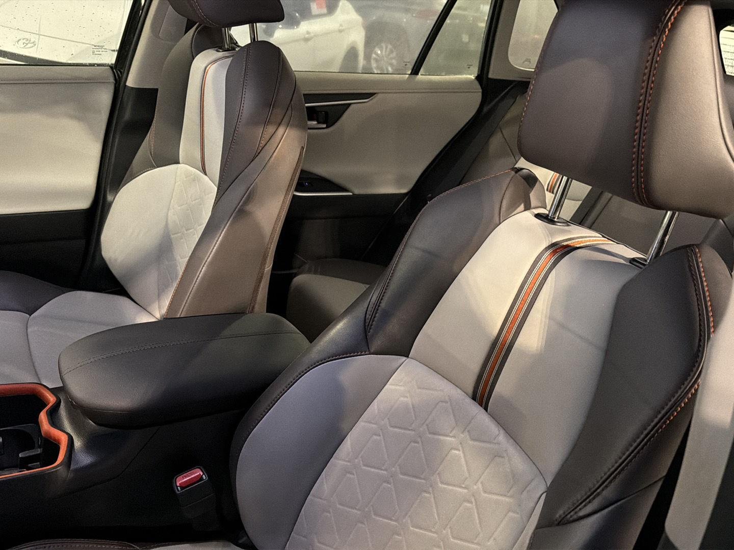 Used 2022 Midnight Black Metallic Toyota Adventure image 29