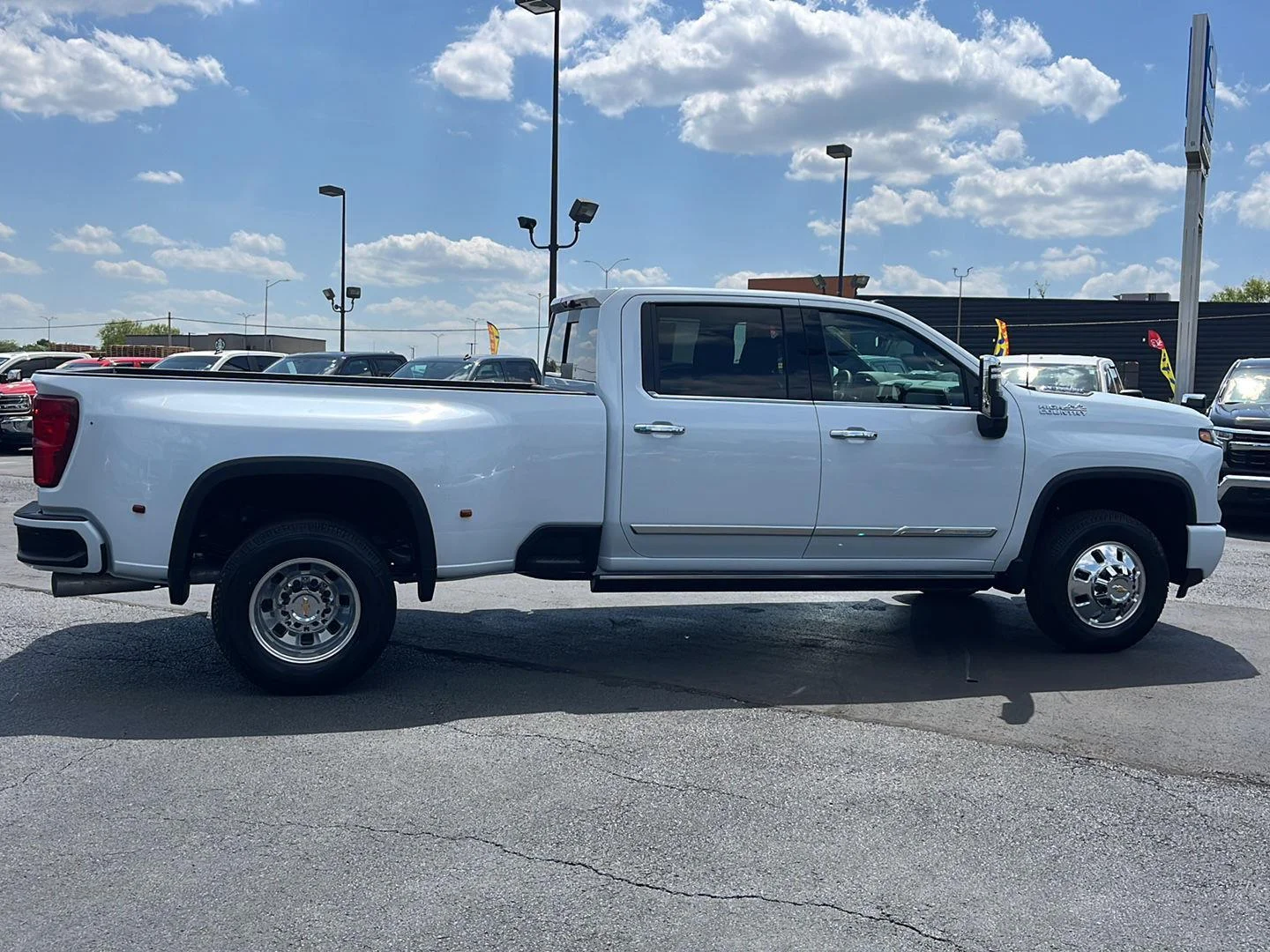 2026 Chevrolet Silverado 3500 HD High Country - Photo 6