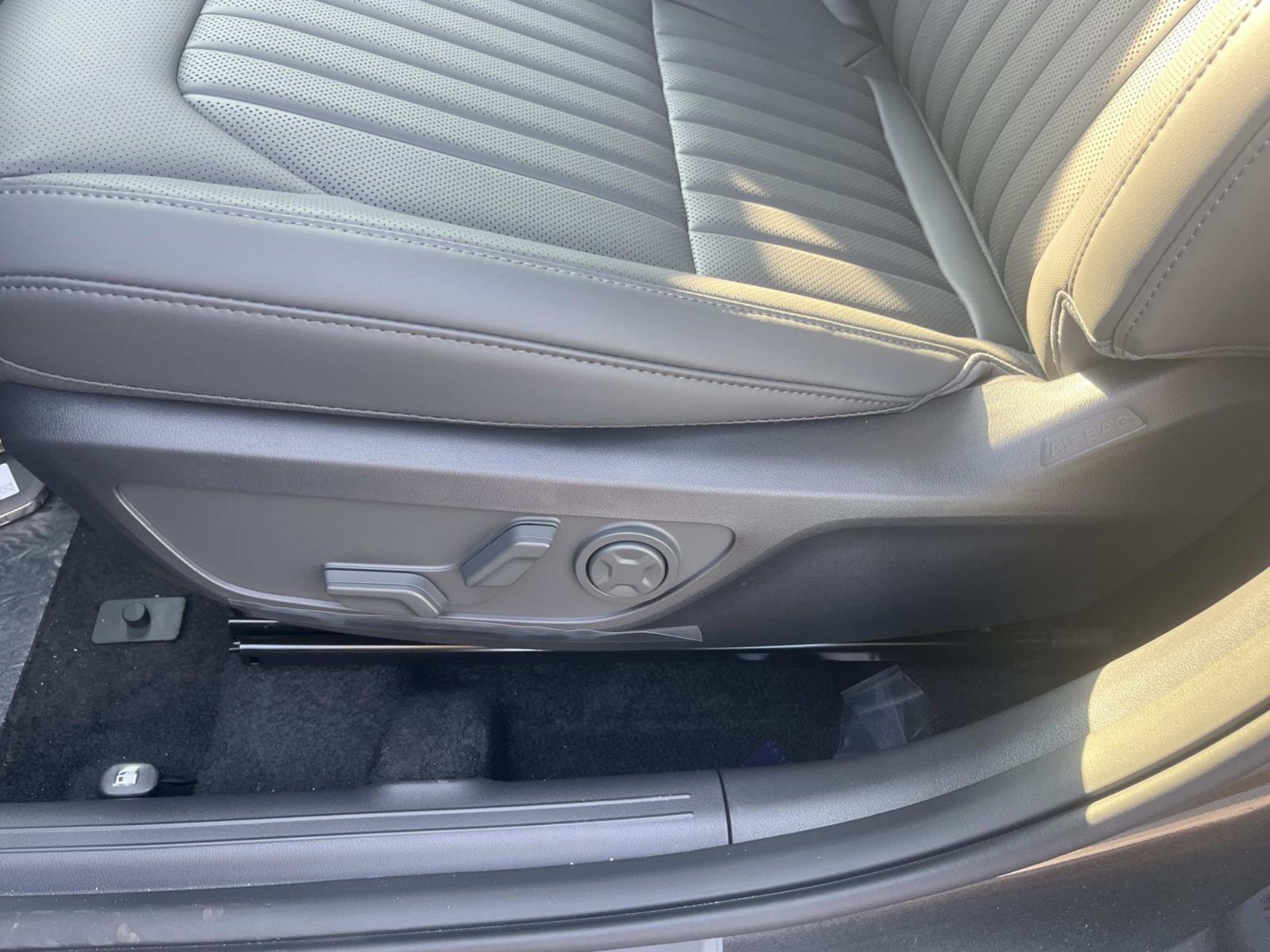 New 2027 Interstellar Gray Kia X-Line S image 23