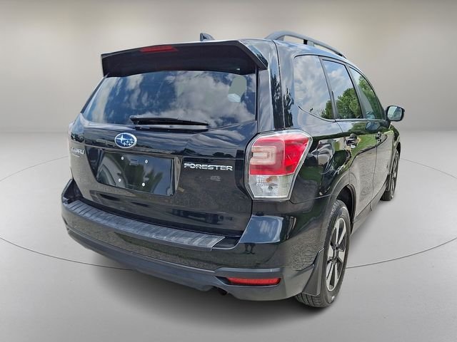 Used 2018 Black Subaru 2.5i Premium image 10