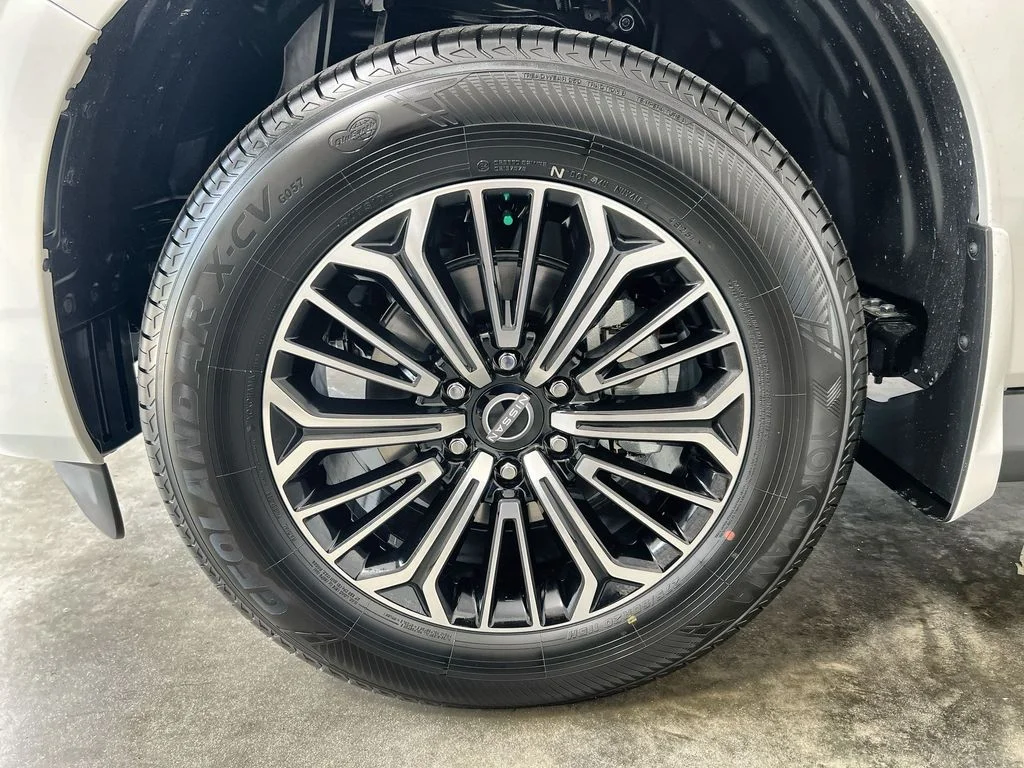 New 2026 Aspen White TriCoat Nissan Platinum image 19