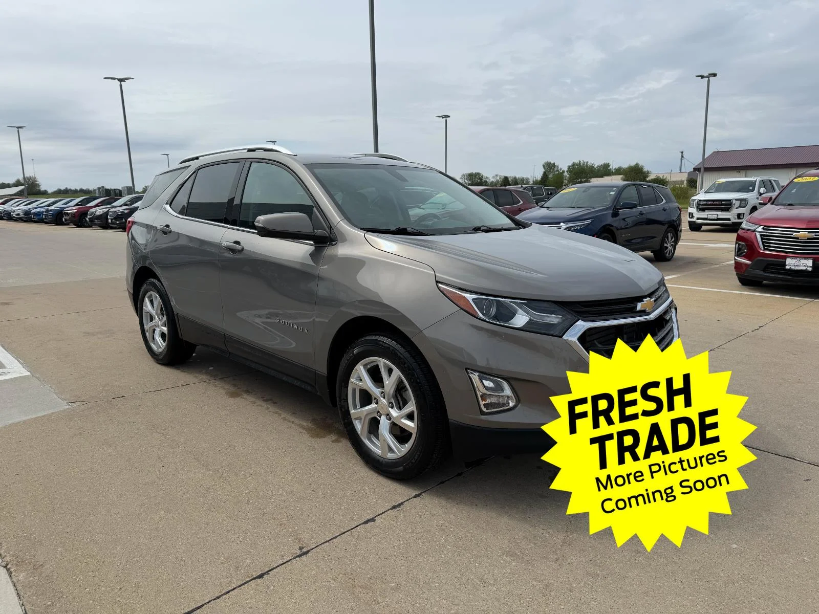 Used 2019 Chevrolet Equinox LT with VIN 3GNAXVEX9KS569273 for sale in Charles City, IA