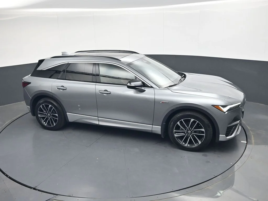 Used 2024 Mercury Silver Metallic Acura Base image 23