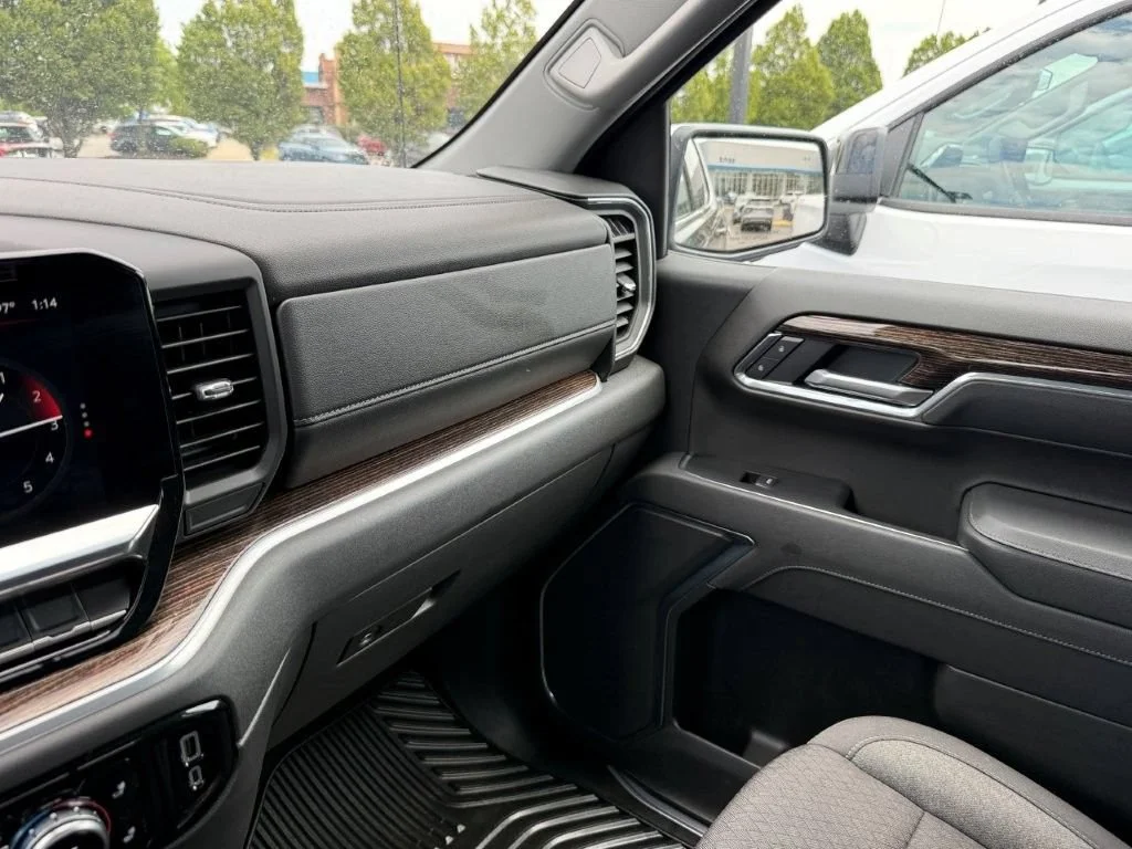 2026 GMC Sierra 1500 SLE - Photo 21