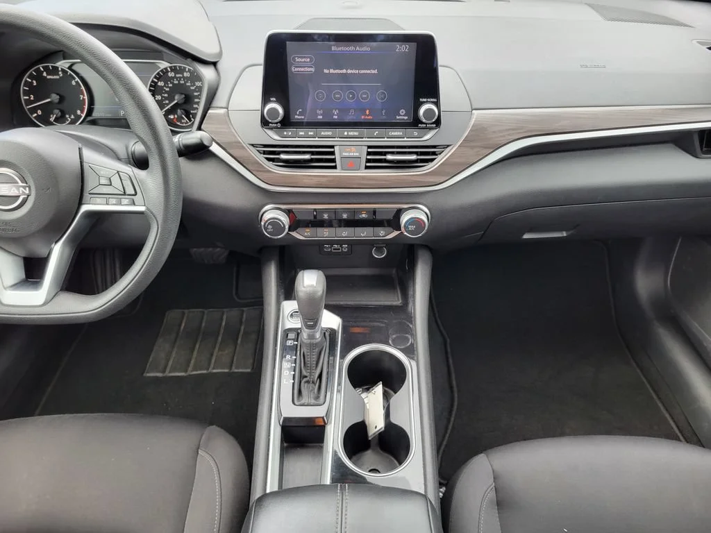 Used 2024 Black Nissan 2.5 SV image 17