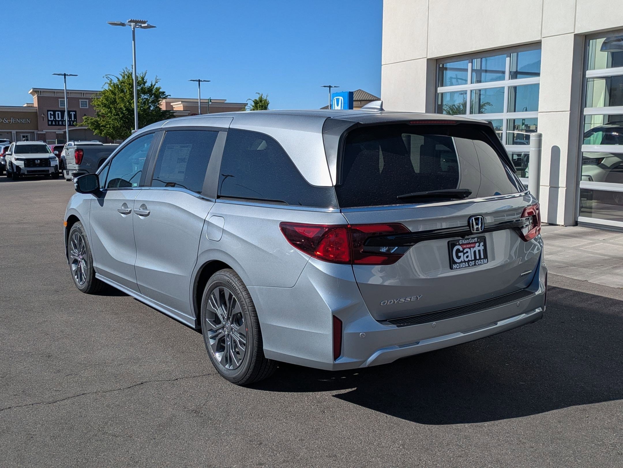 New 2026 Solar Silver Metallic Honda Touring image 5