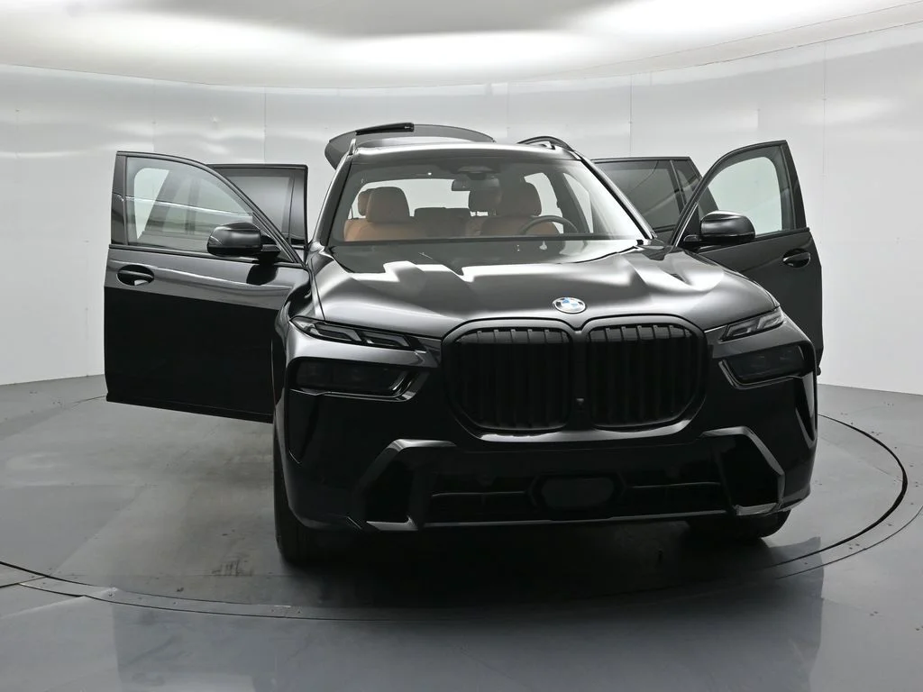 Used 2026 Black BMW xDrive40i image 33