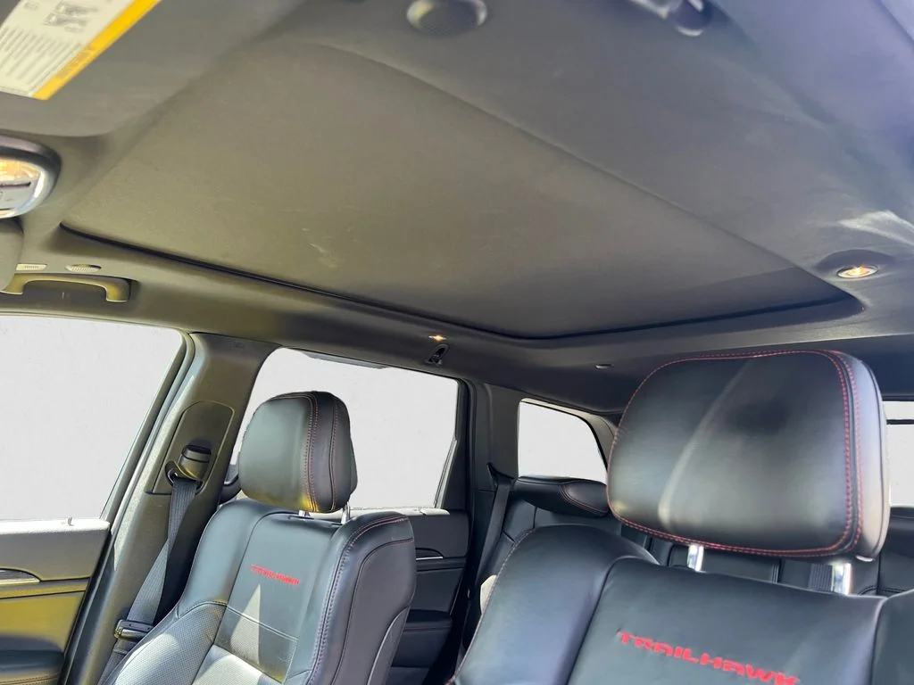 Used 2021 Gray Jeep Trailhawk image 13
