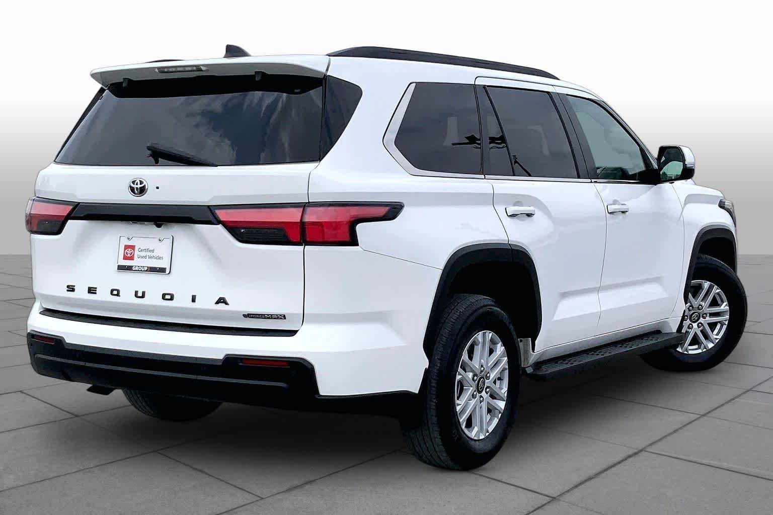 Used 2025 Ice Cap Toyota SR5 image 13