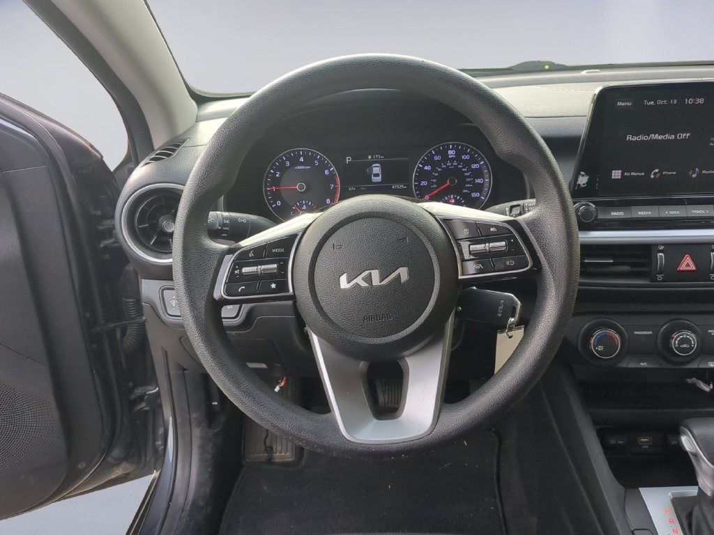 Used 2022 Gravity Gray Kia FE image 15