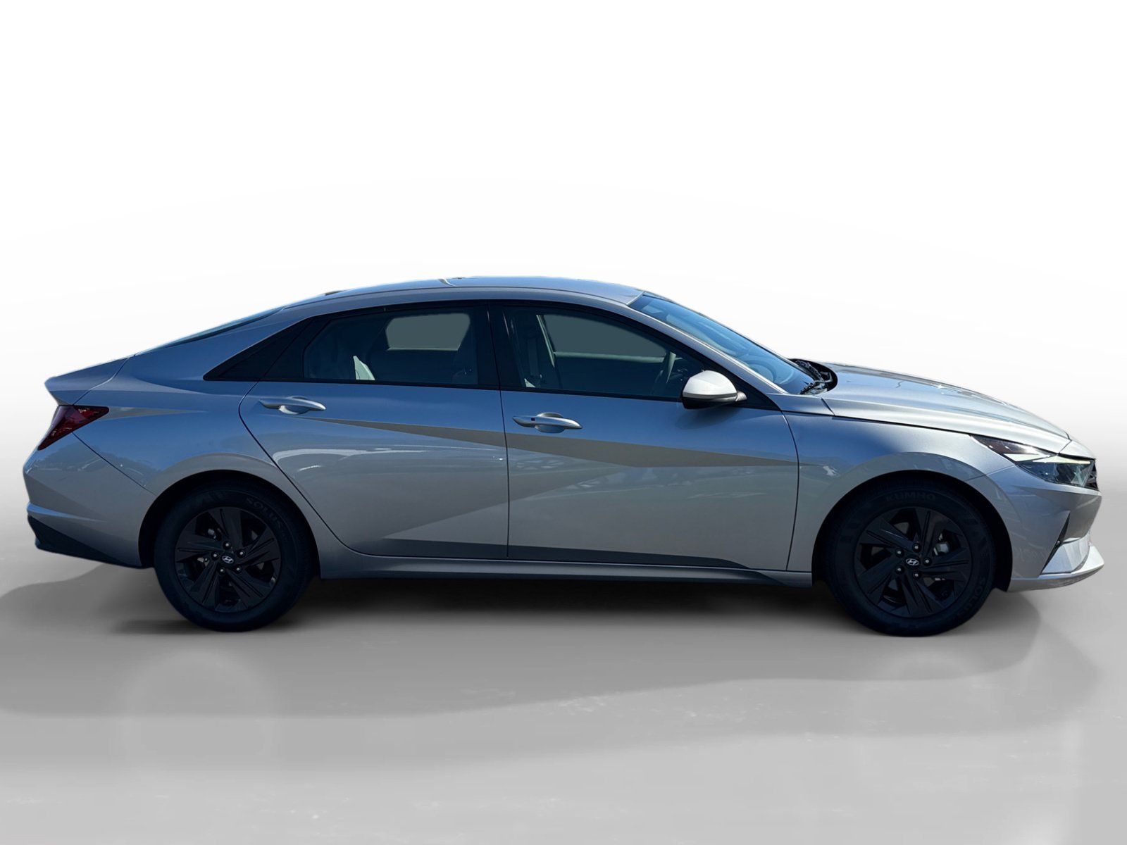 Certified Used 2022 Shimmering Silver Hyundai SEL image 6