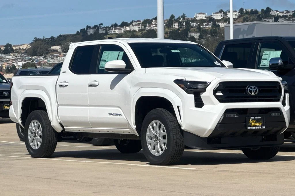 New 2026 Ice Cap Toyota  SR5 image 2