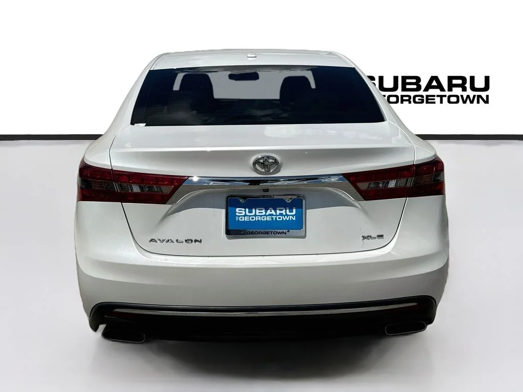 Used 2016 White Toyota XLE Premium image 6