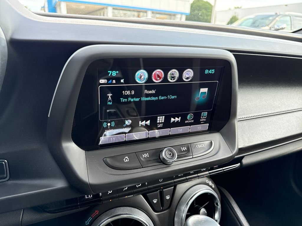 2017 Chevrolet Camaro 1LT - Photo 15