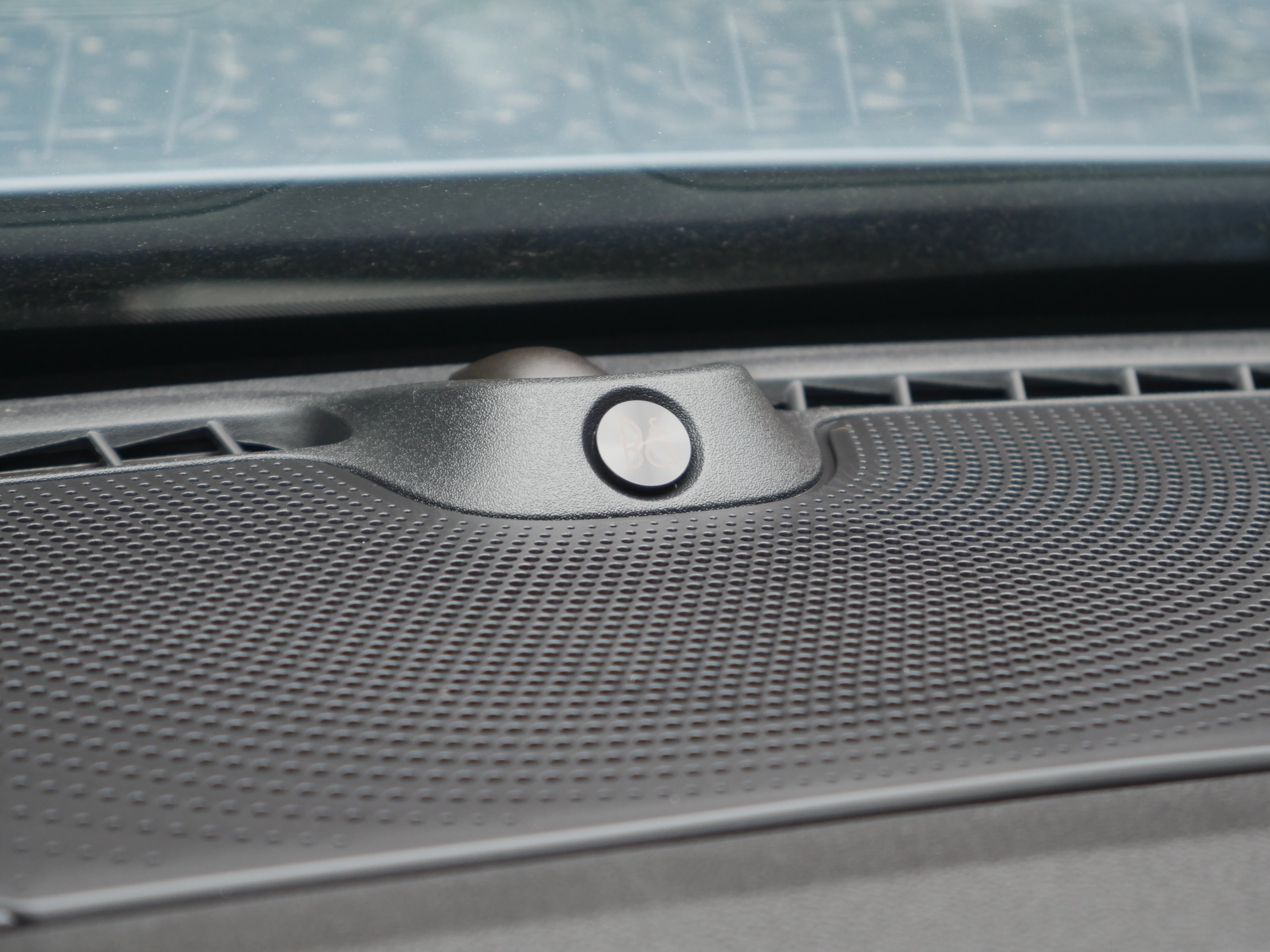 New 2026 Azure Gray Metallic Tri-Coat Ford Outer Banks® image 9